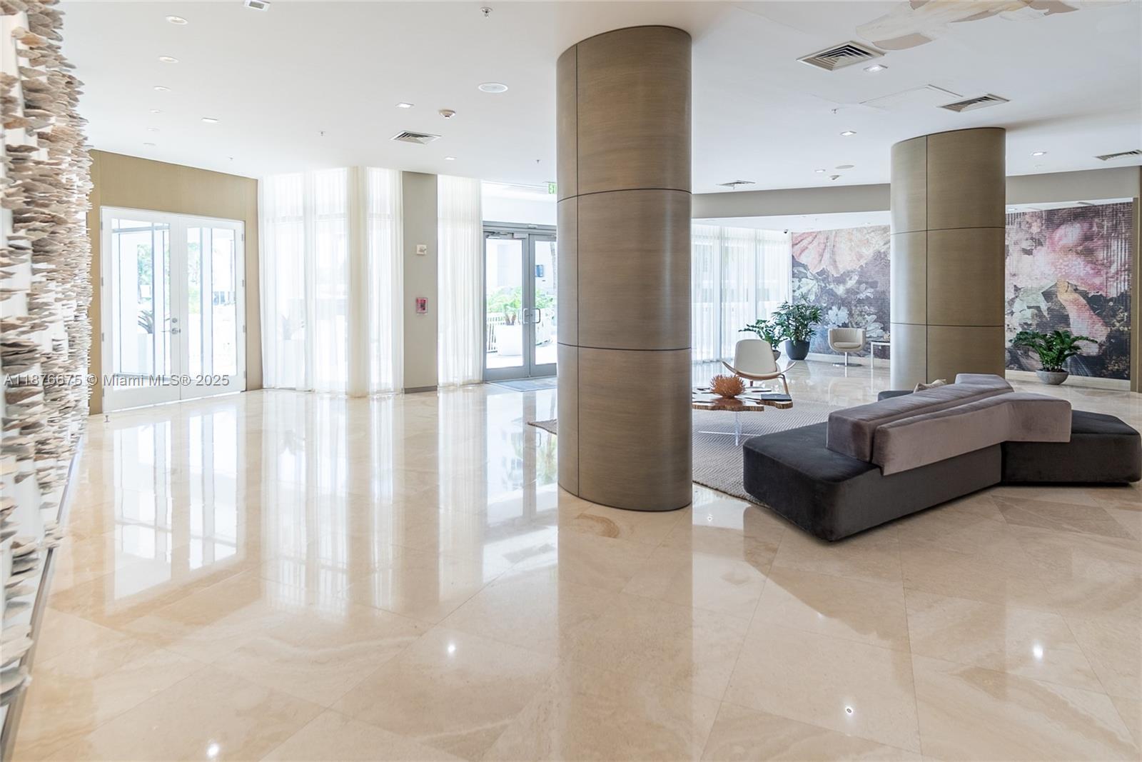 10275 Collins Ave # 720