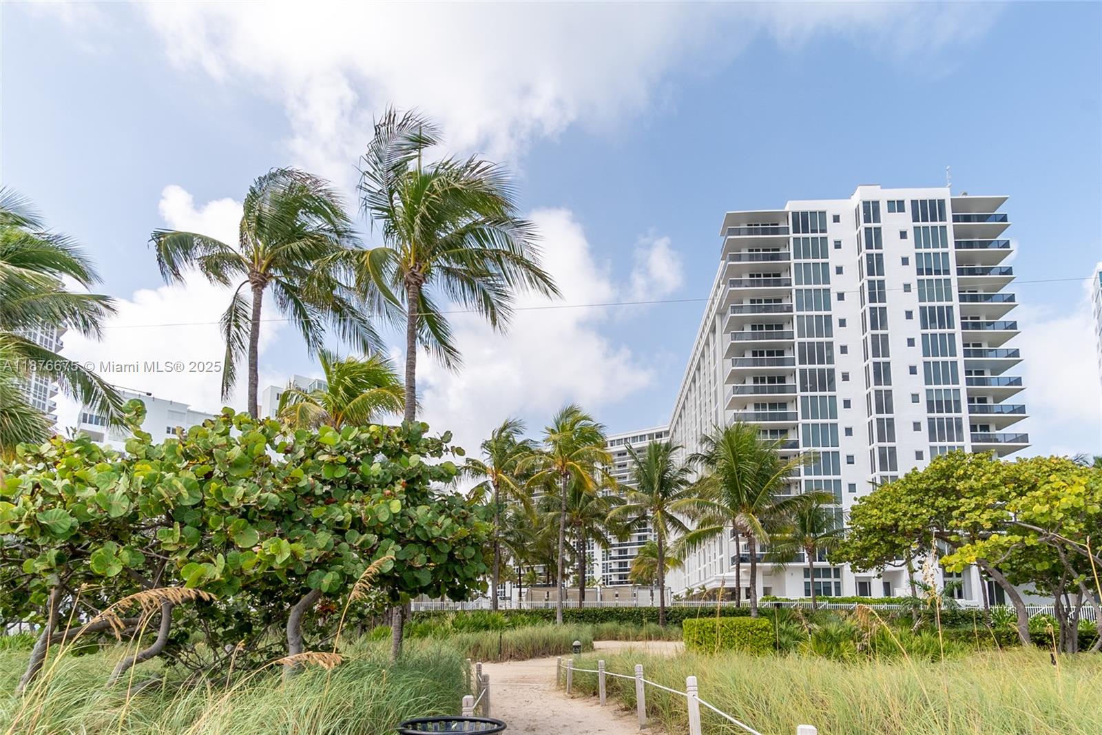10275 Collins Ave # 720