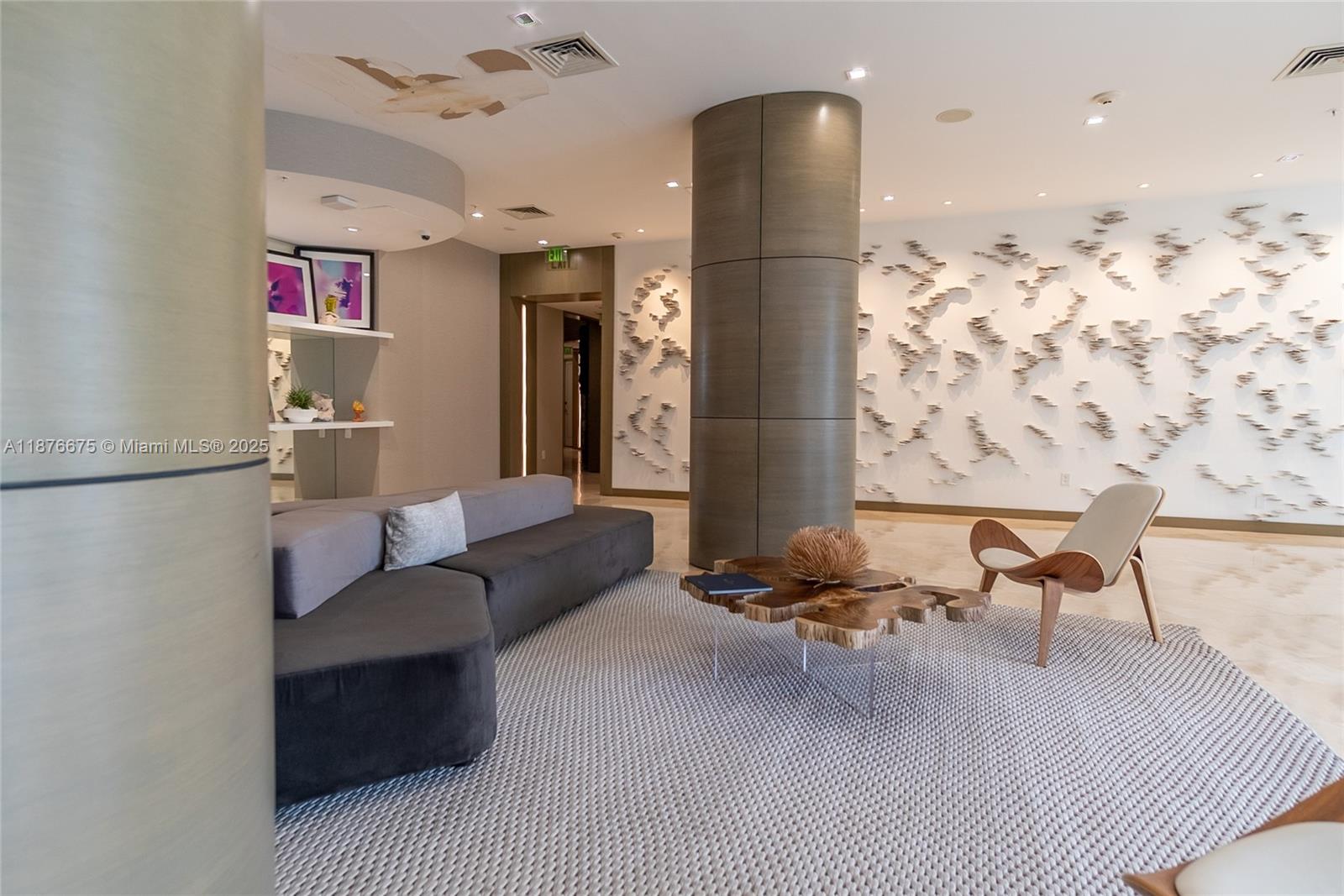 10275 Collins Ave # 720