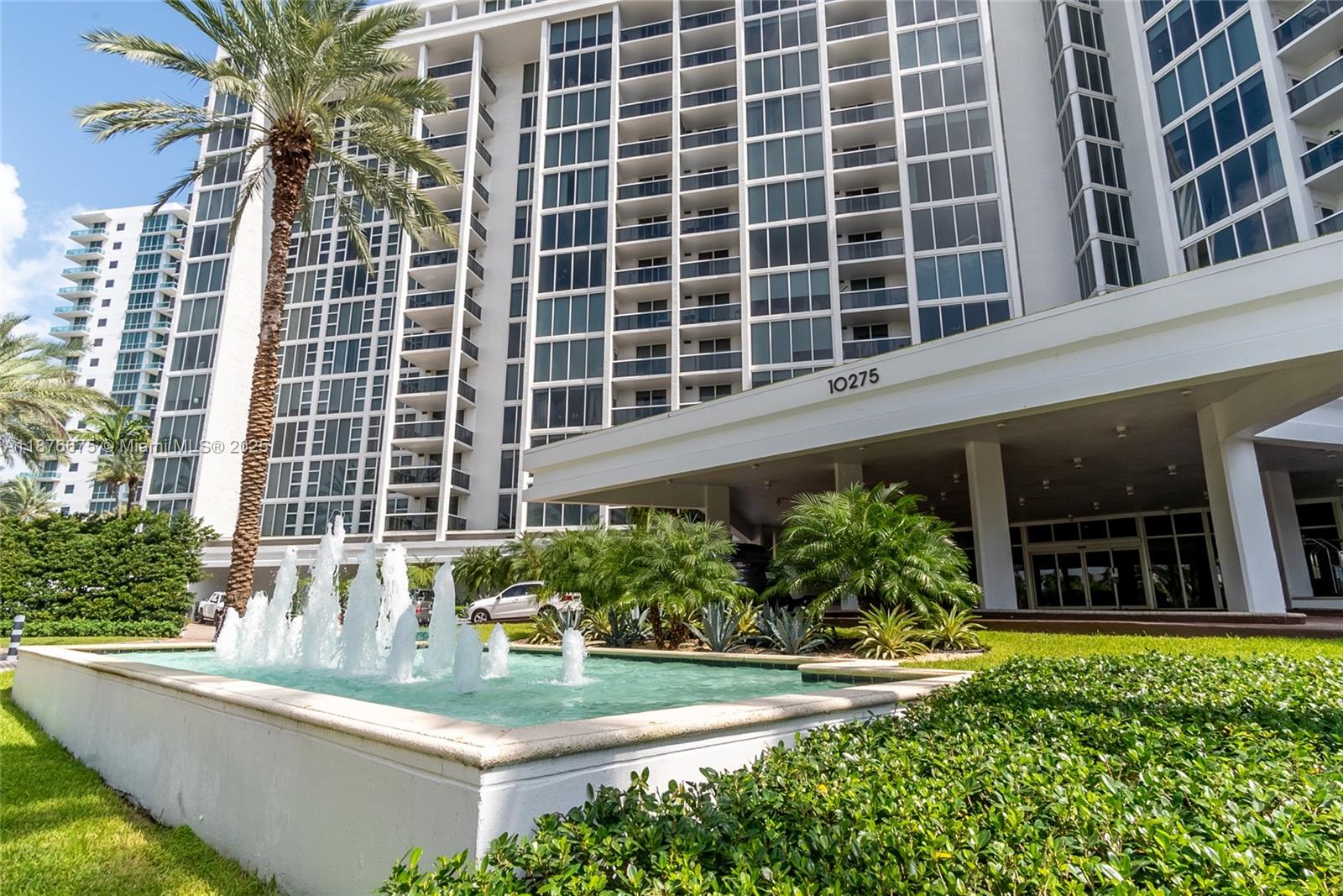 10275 Collins Ave # 720