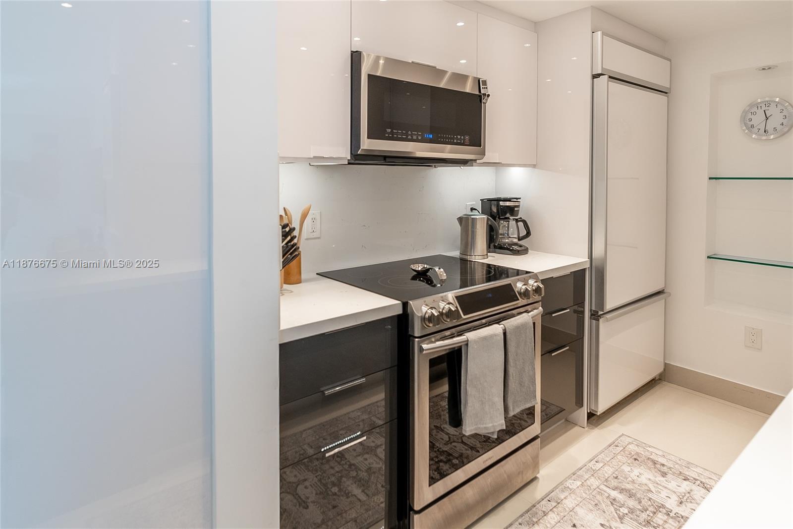 10275 Collins Ave # 720
