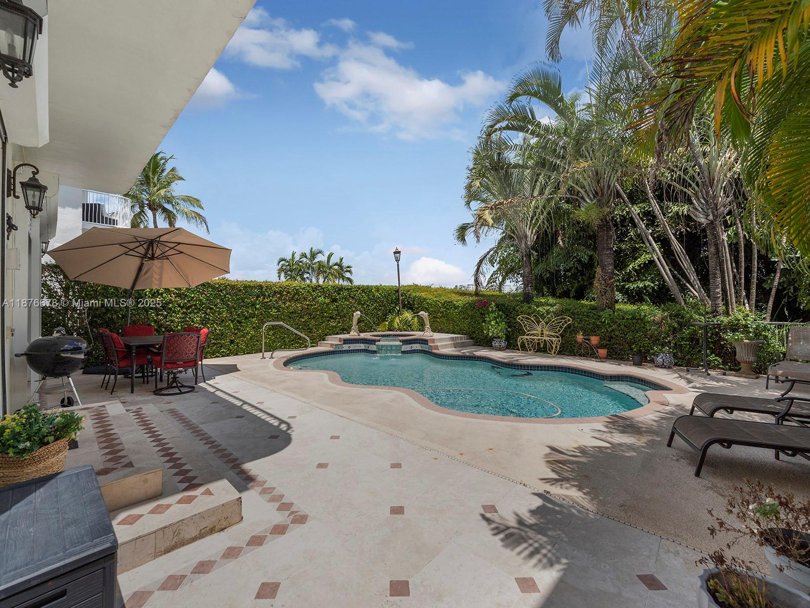 10315 NW 56th Ter