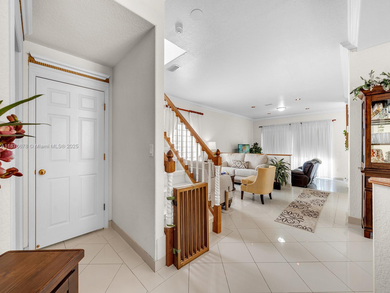10315 NW 56th Ter
