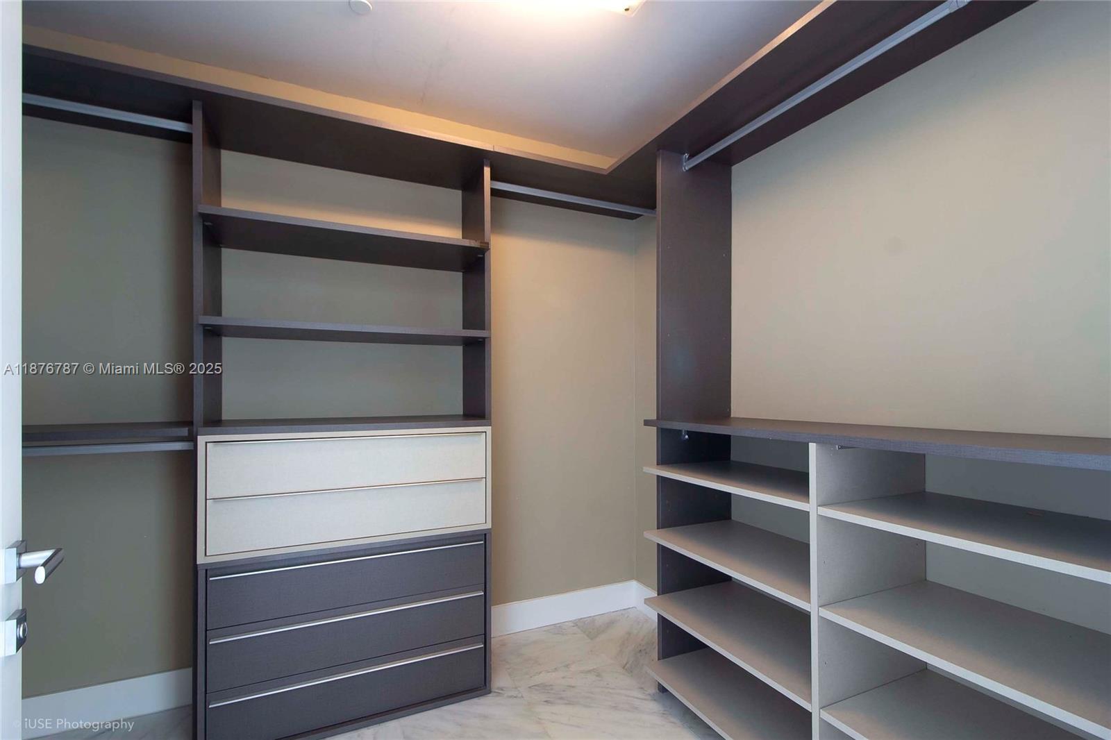 1451 Brickell Ave # 3102