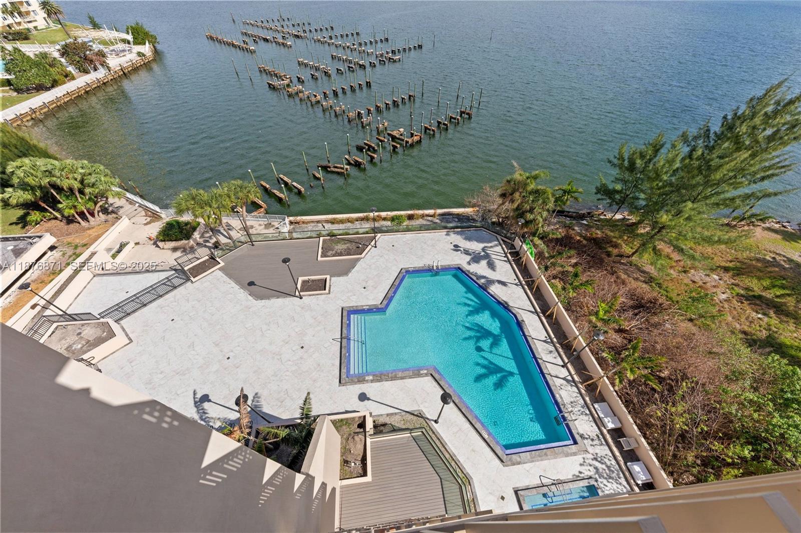 11113 Biscayne Blvd # 757