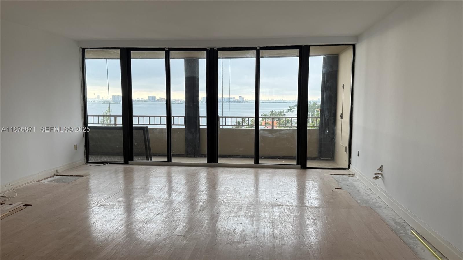 11113 Biscayne Blvd # 757