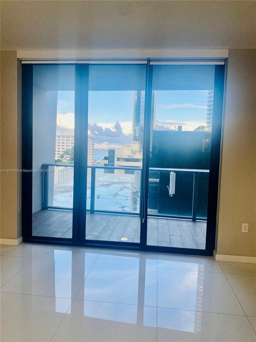 1010 Brickell Ave # 1502