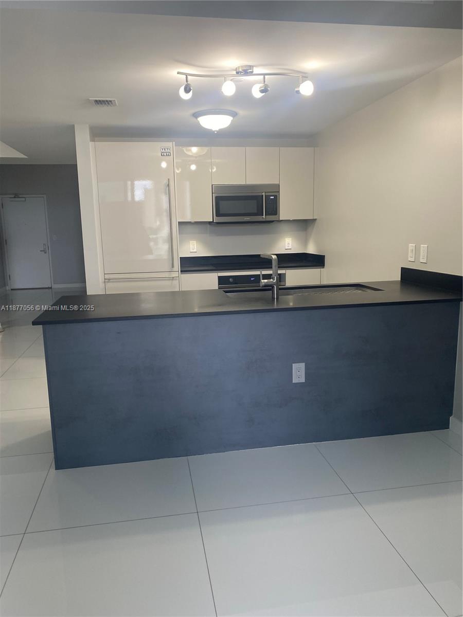 1010 Brickell Ave # 1502
