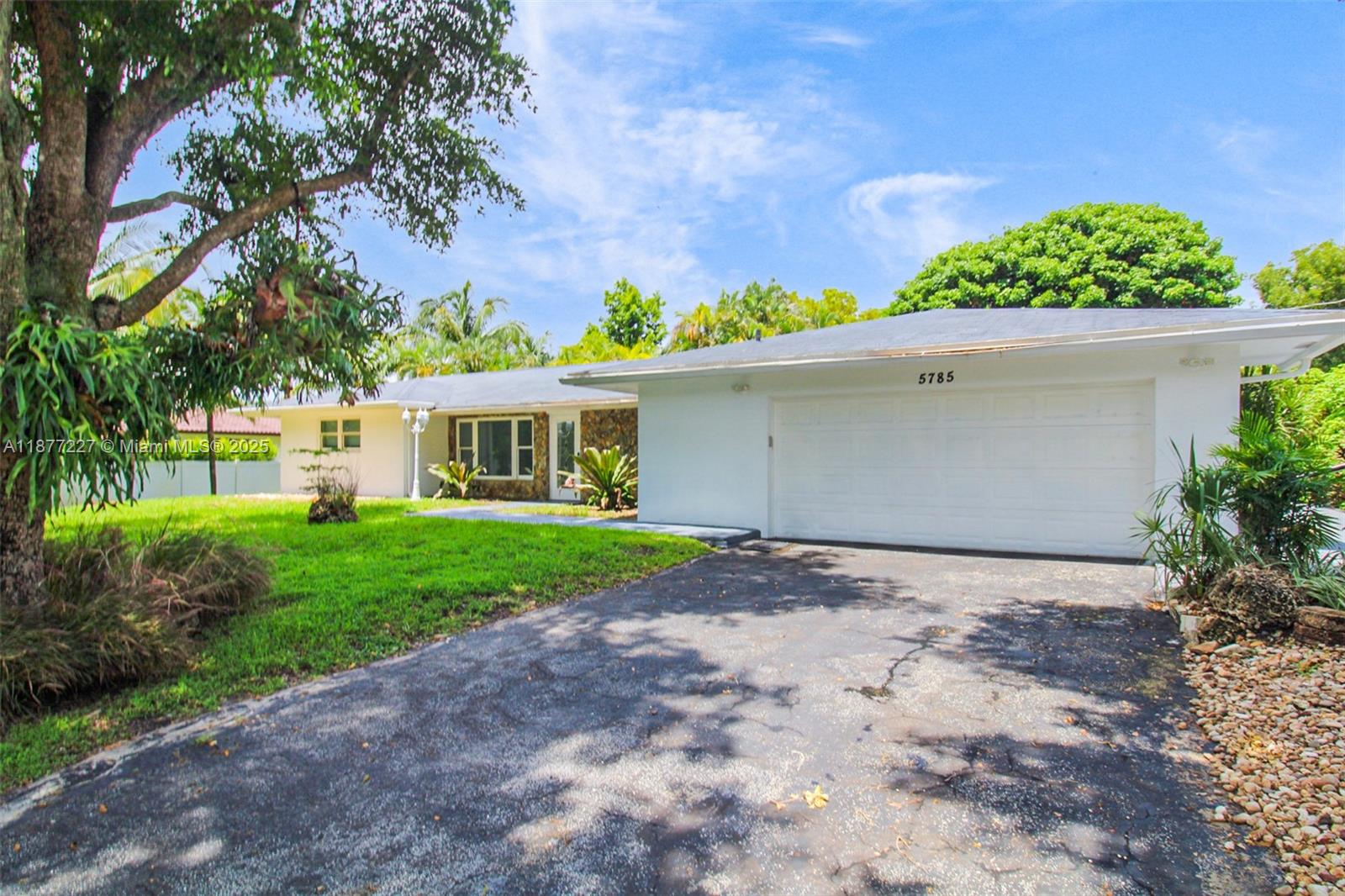 5785 SW 160th Ave