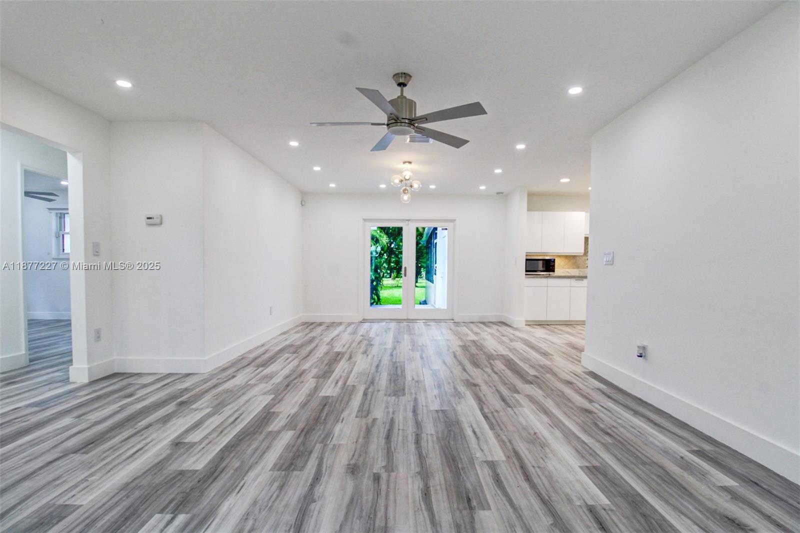 5785 SW 160th Ave