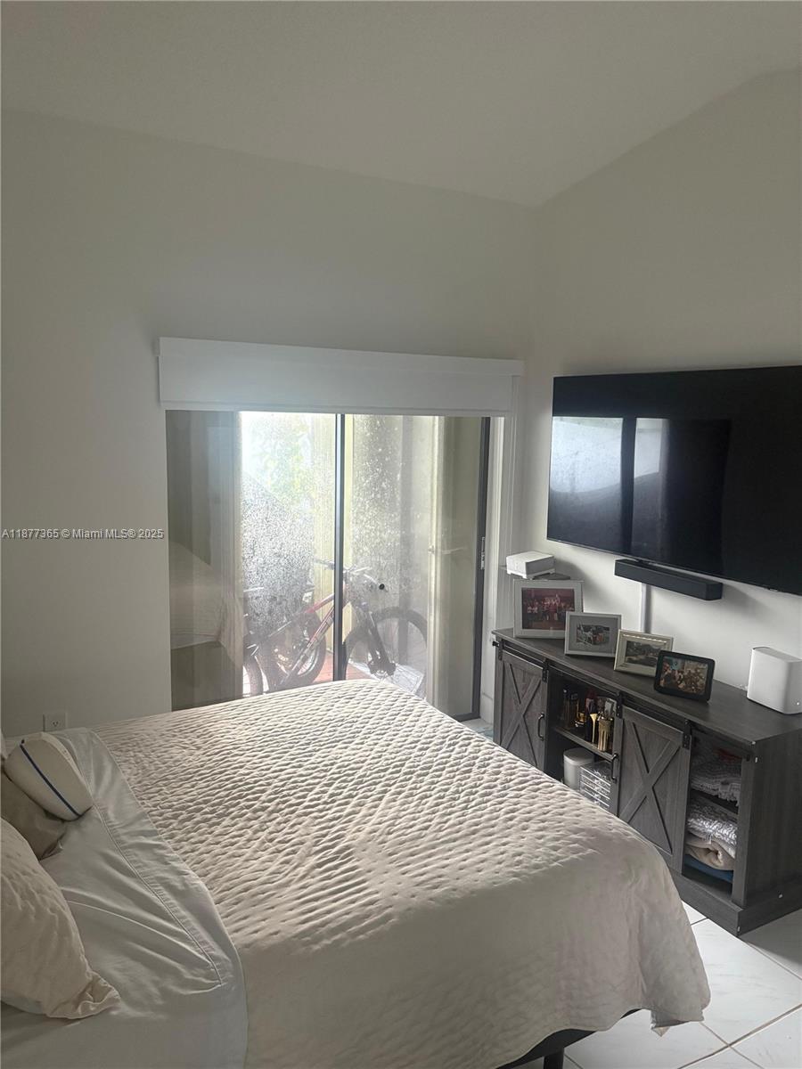 6604 SW 152nd Pl # 04 Unit: 26-04