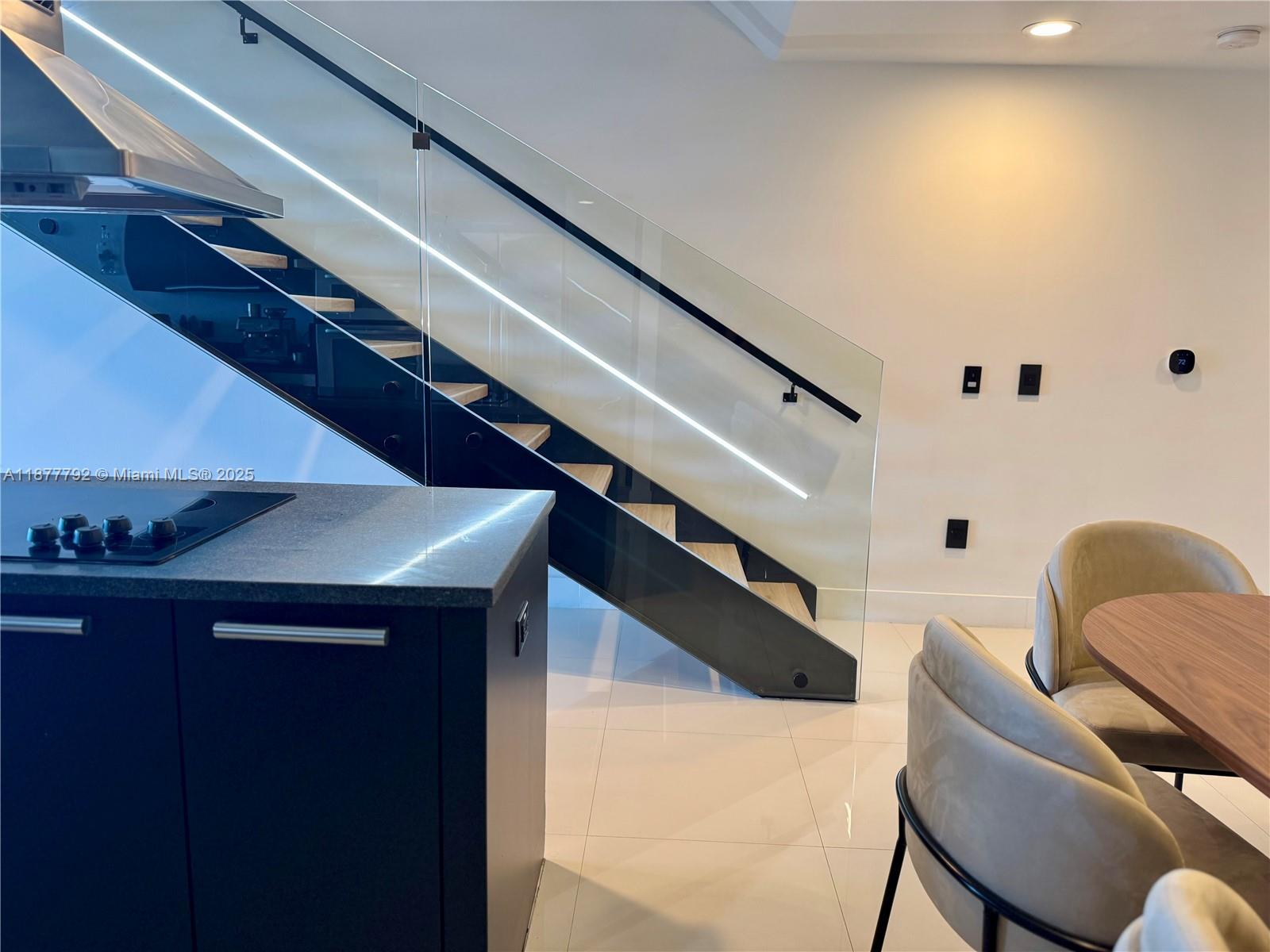 2950 NE 188th St # 443