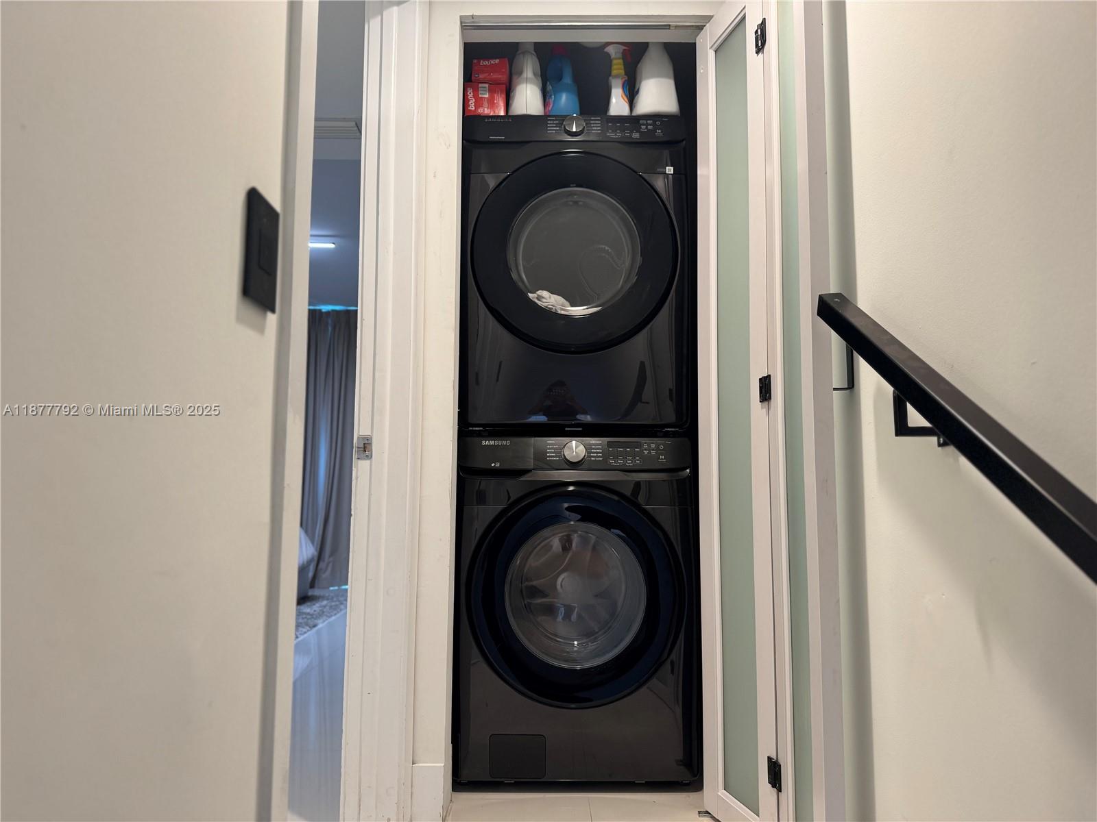 2950 NE 188th St # 443