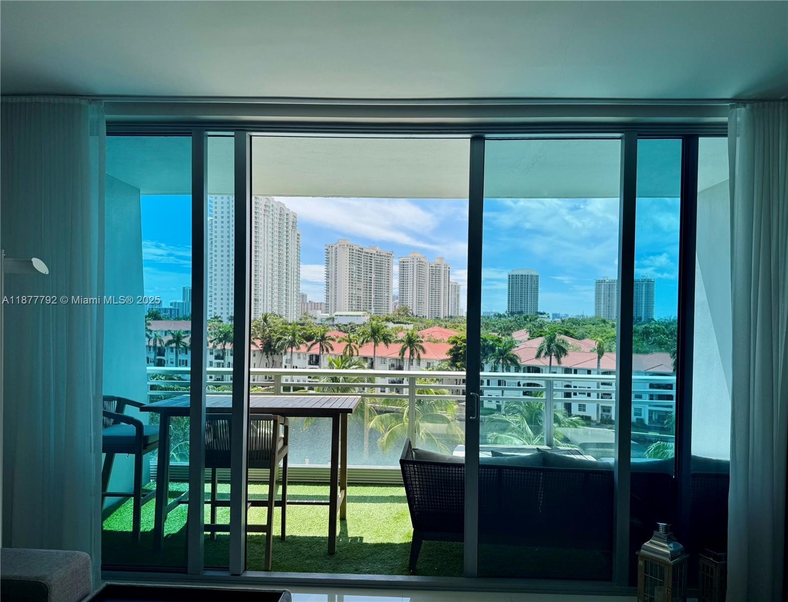 2950 NE 188th St # 443