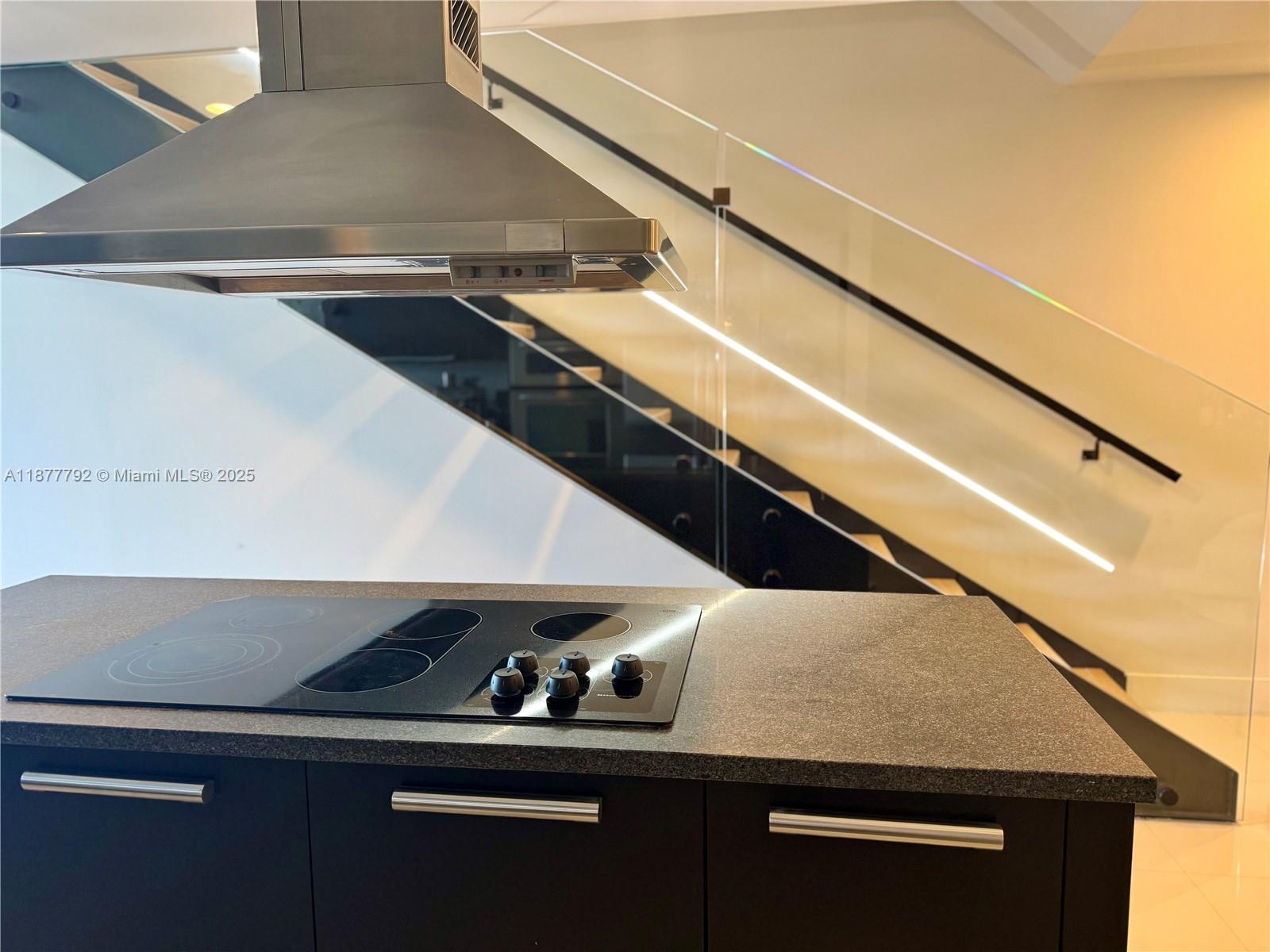 2950 NE 188th St # 443