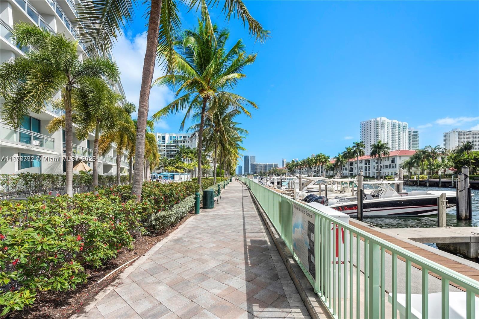 2950 NE 188th St # 443