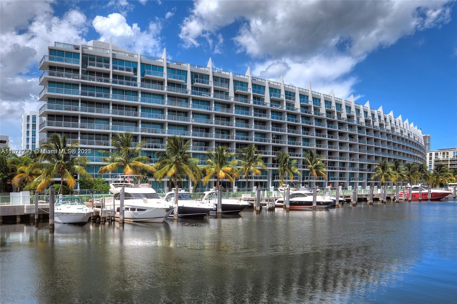 2950 NE 188th St # 443