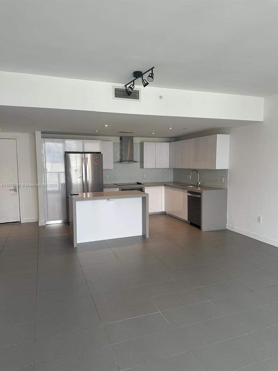 1600 NE 1st Ave # 3218