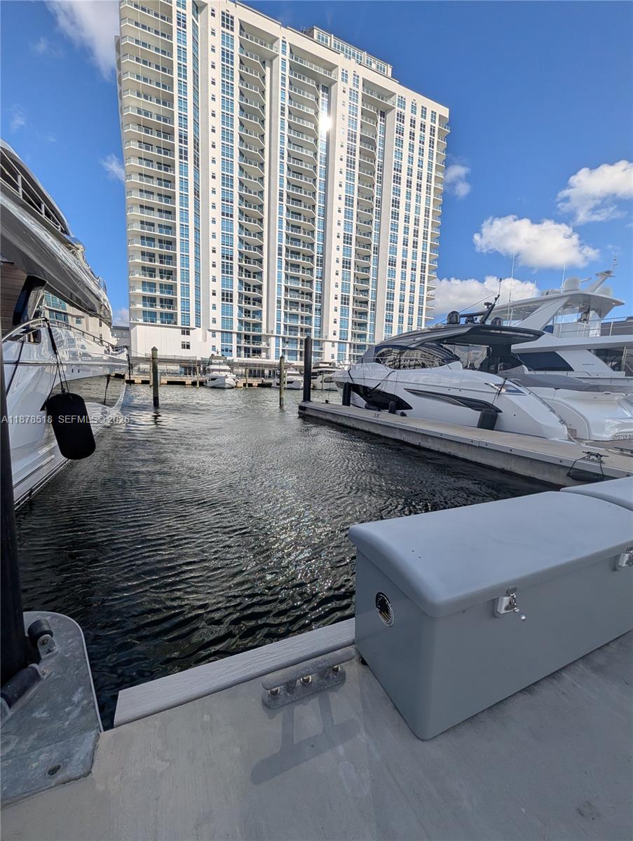 17211 Biscayne Blvd Slip 75