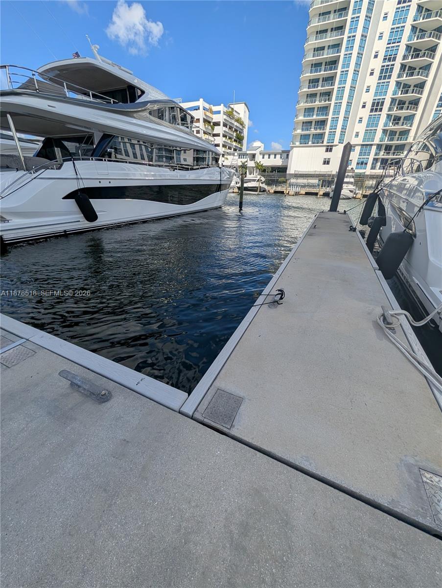 17211 Biscayne Blvd Slip 75