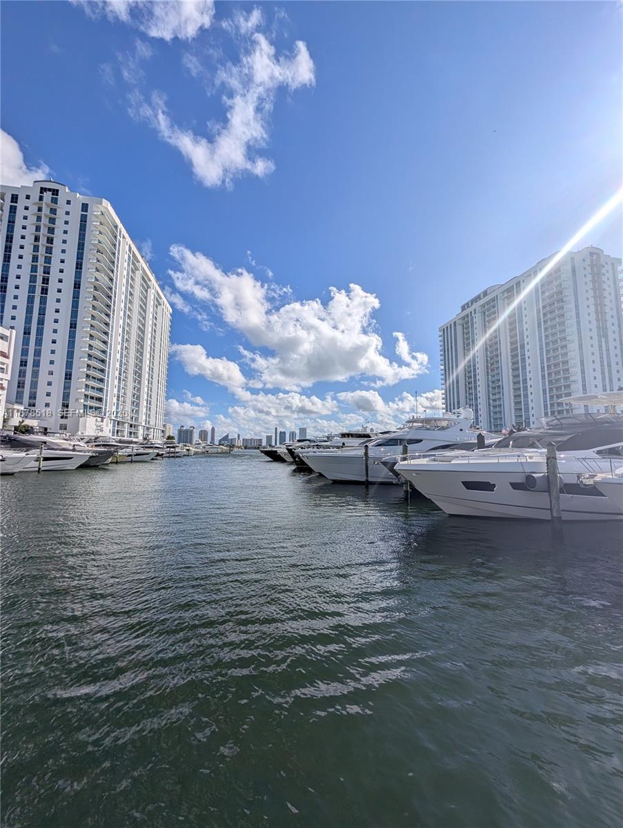 17211 Biscayne Blvd Slip 75