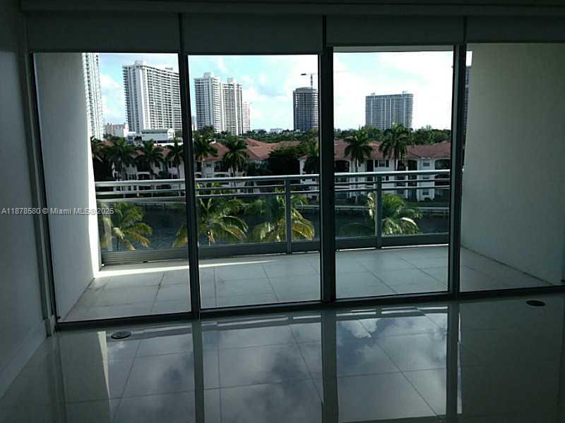 2950 NE 188 ST # 344