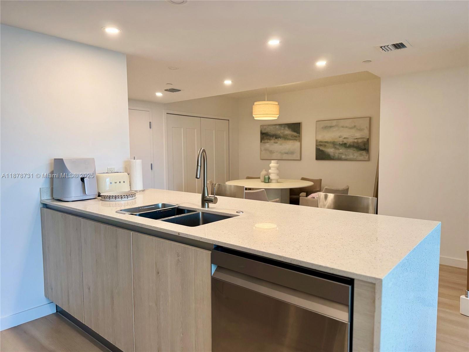 13800 Highland Dr # 307