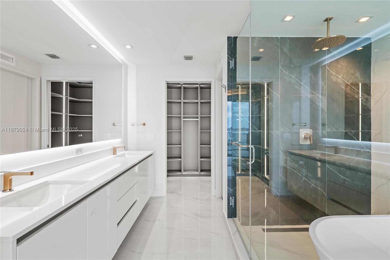 700 NE 24th ST # 2402