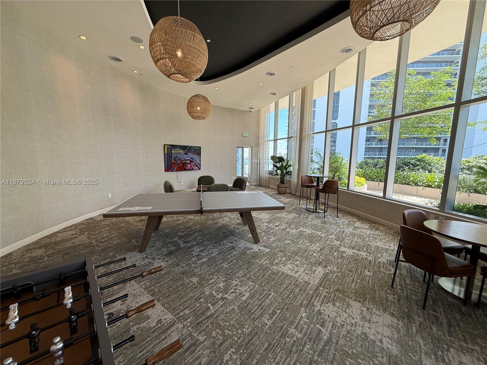 700 NE 24th ST # 2402