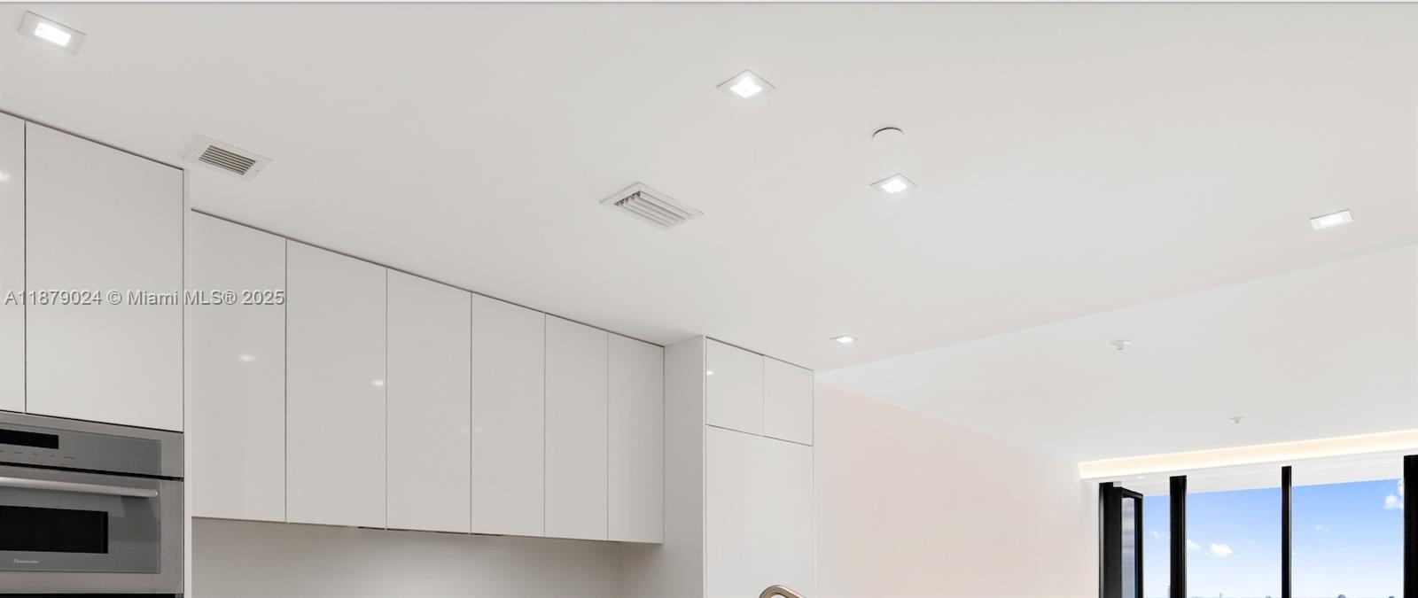 700 NE 24th ST # 2402