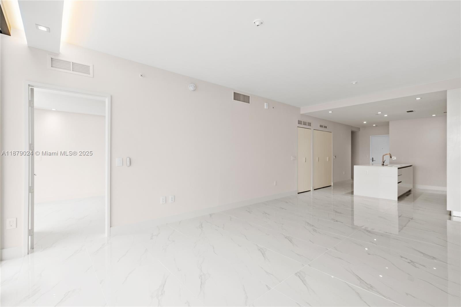 700 NE 24th ST # 2402