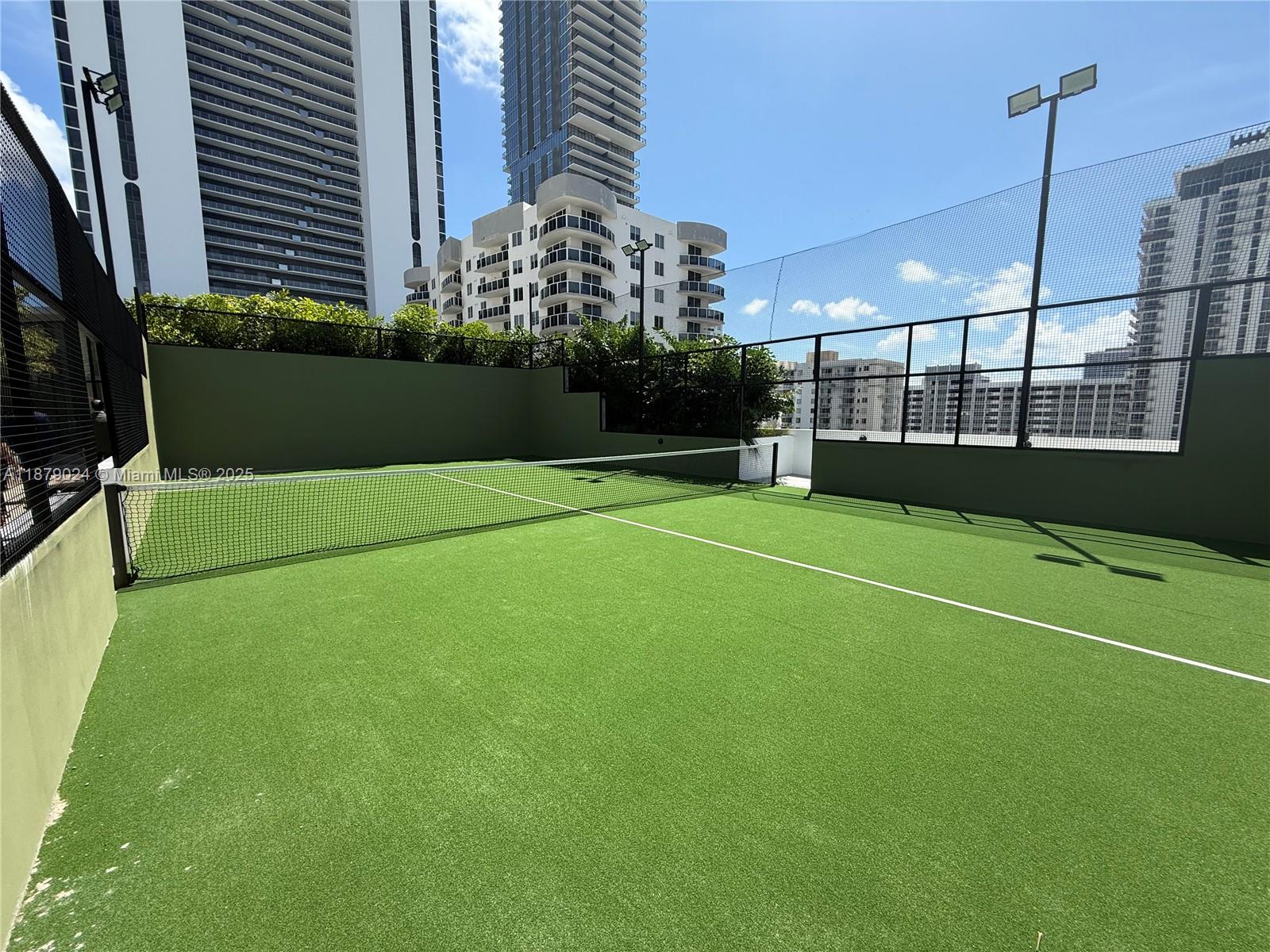 700 NE 24th ST # 2402