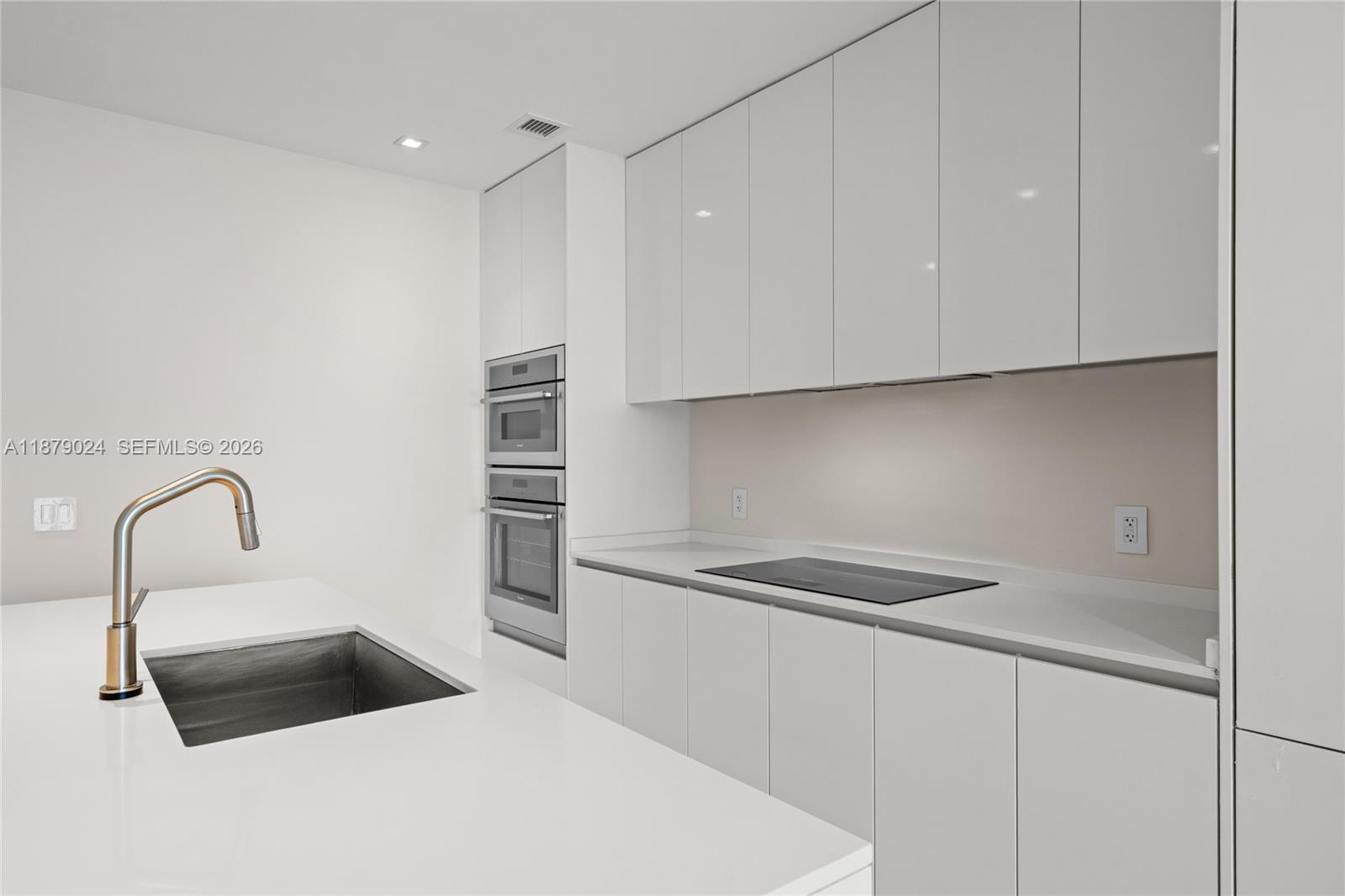 700 NE 24th ST # 2402