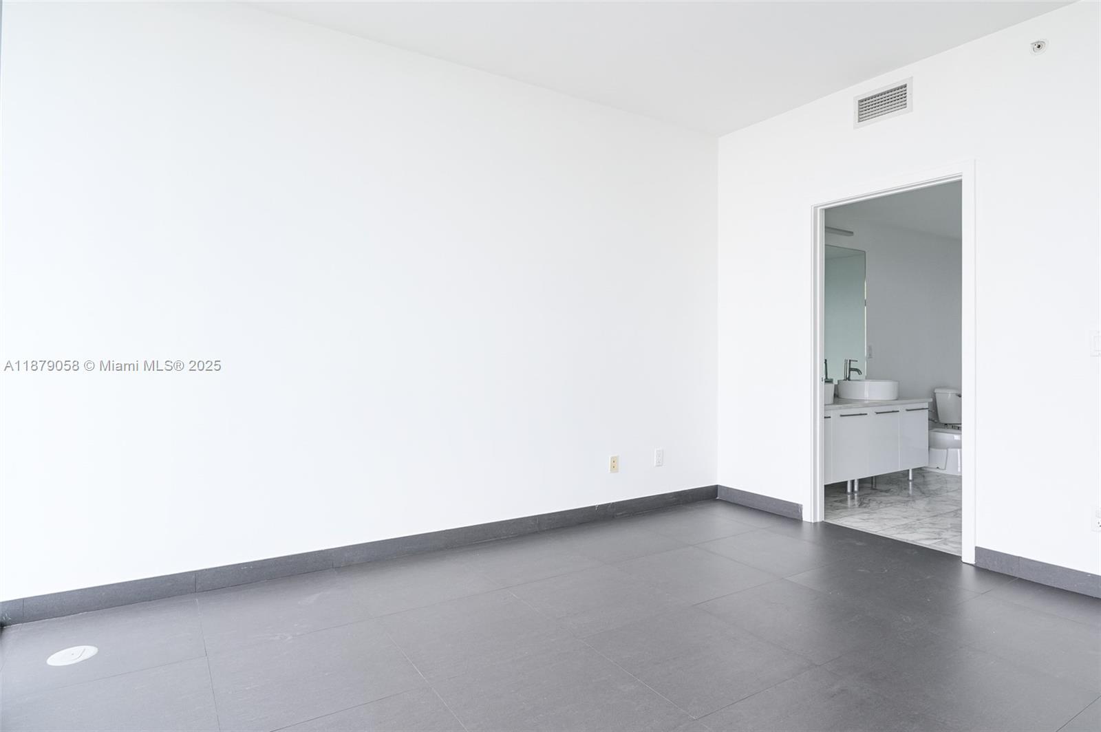 888 Biscayne Blvd # 3406