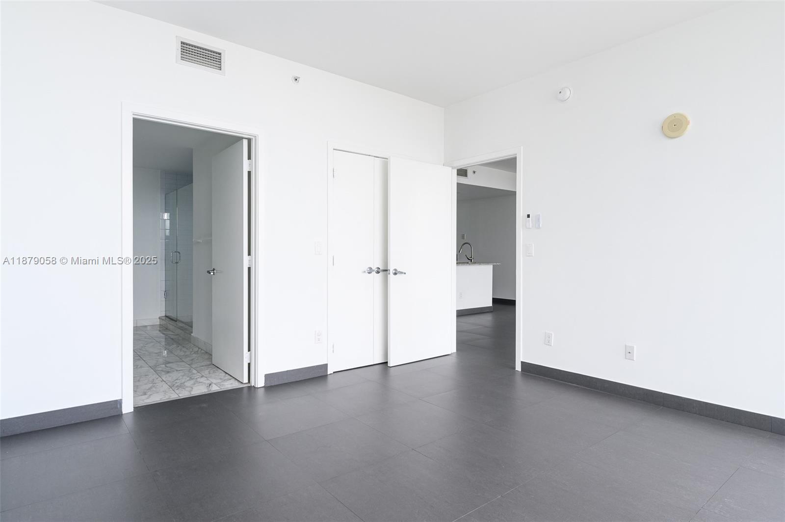 888 Biscayne Blvd # 3406