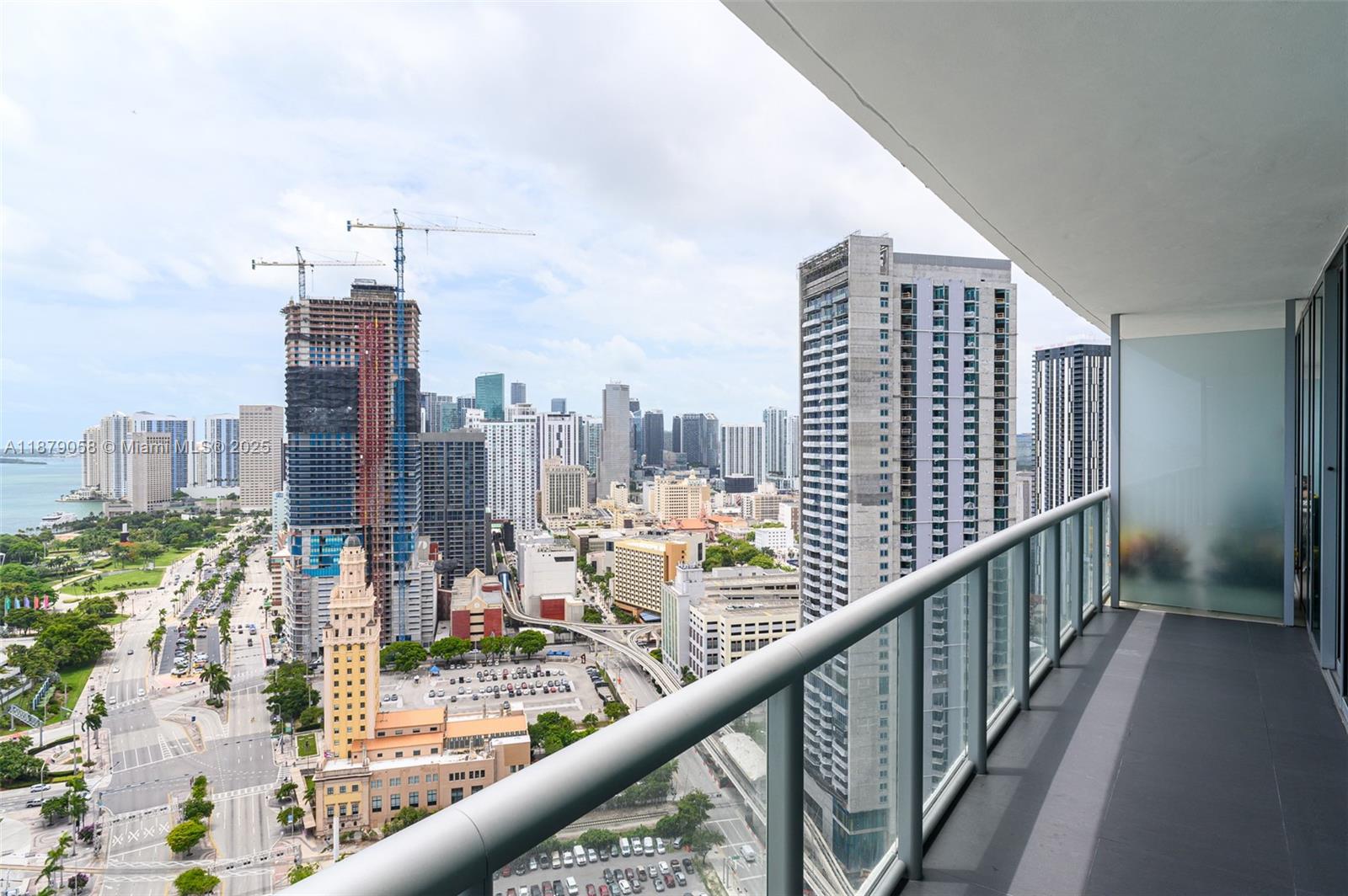 888 Biscayne Blvd # 3406