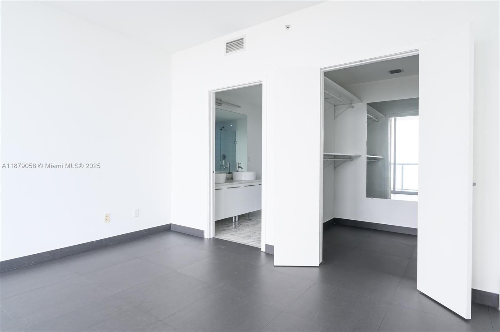 888 Biscayne Blvd # 3406