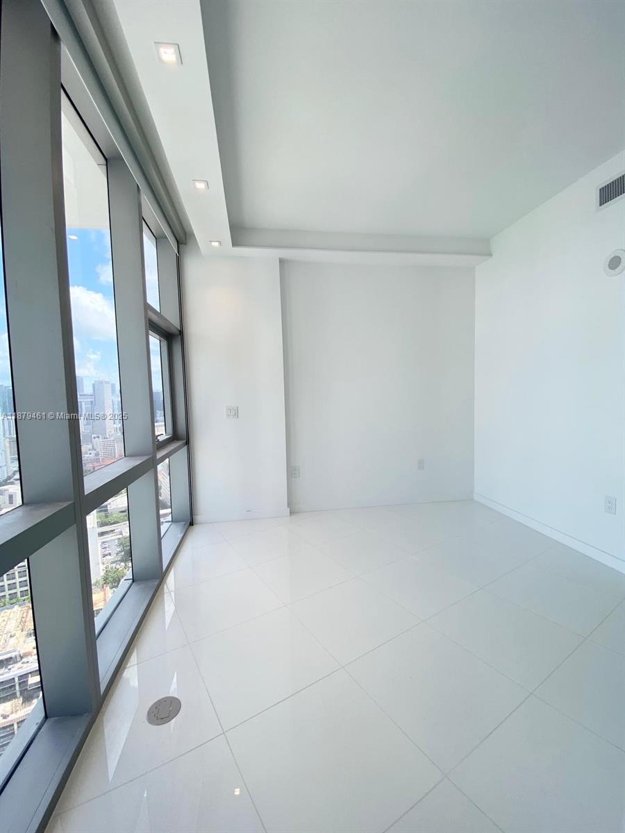 851 NE 1st Ave # 3709