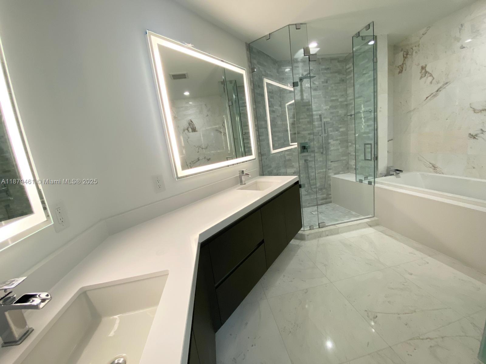 851 NE 1st Ave # 3709