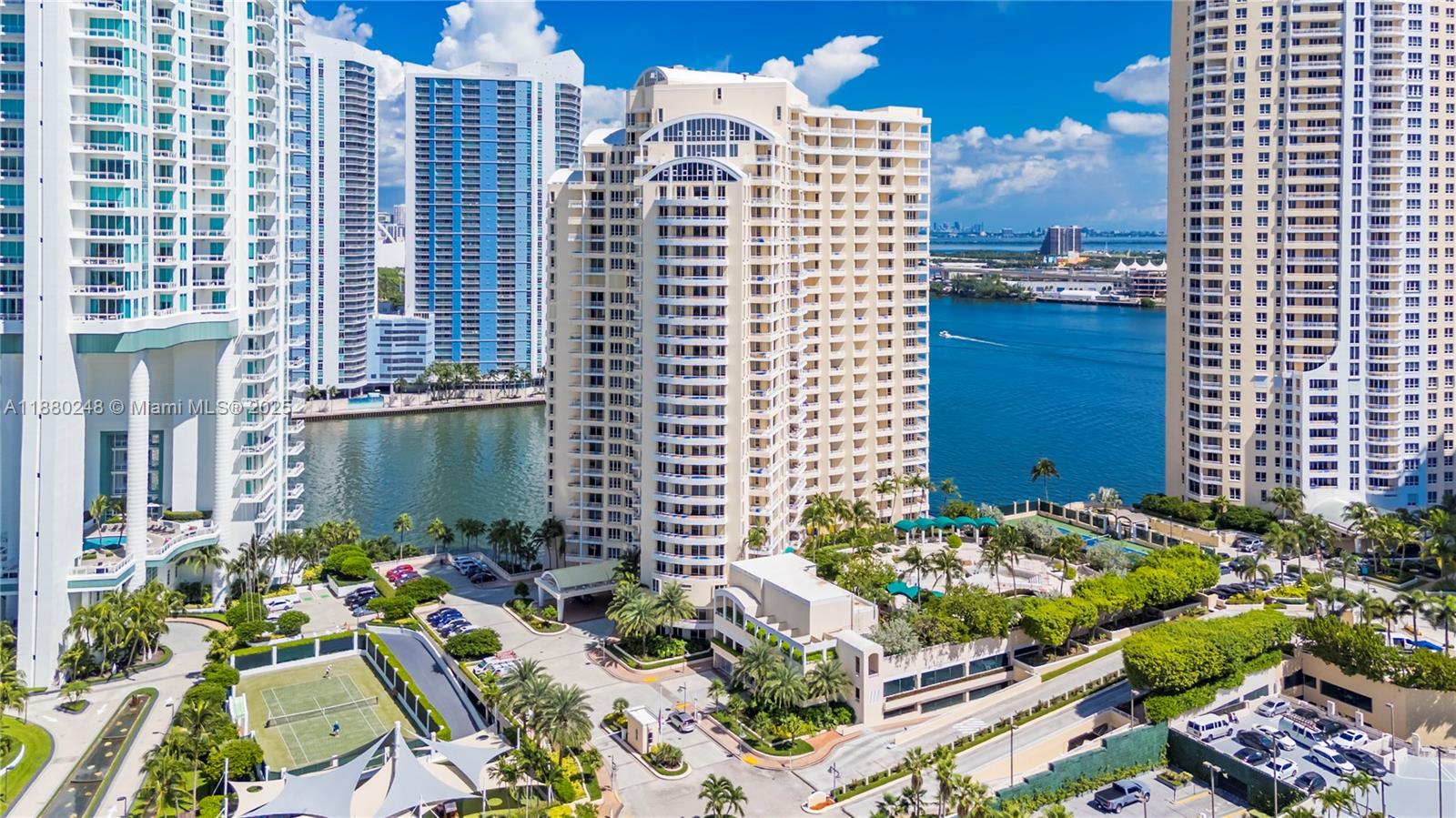 888 Brickell Key Dr # 1807