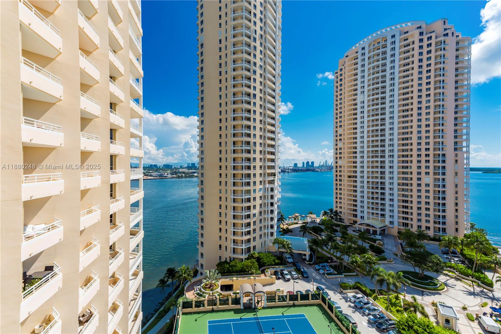 888 Brickell Key Dr # 1807