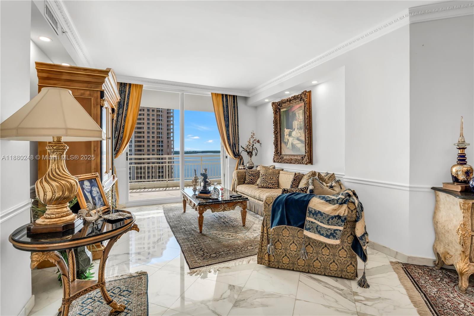 888 Brickell Key Dr # 1807