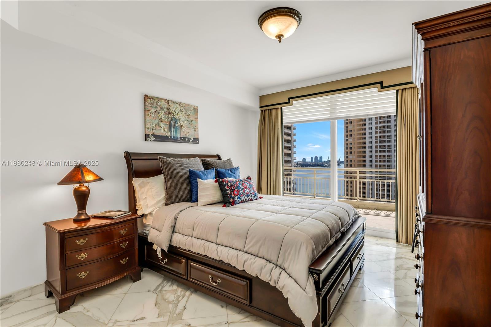 888 Brickell Key Dr # 1807