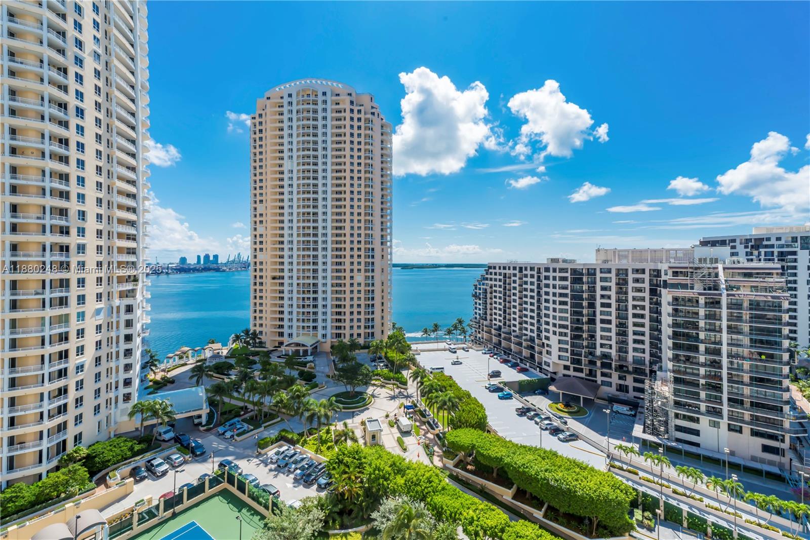 888 Brickell Key Dr # 1807