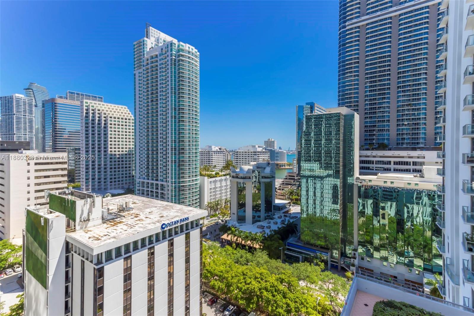 1050 Brickell Ave # 1808