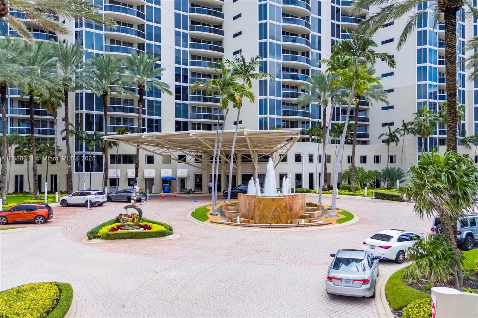 17555 Collins Ave # 7 Unit: UP-7