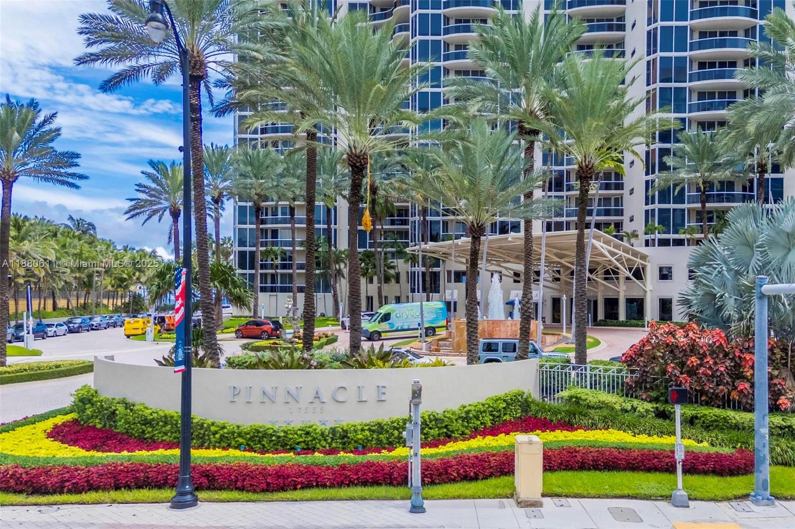 17555 Collins Ave # 7 Unit: UP-7