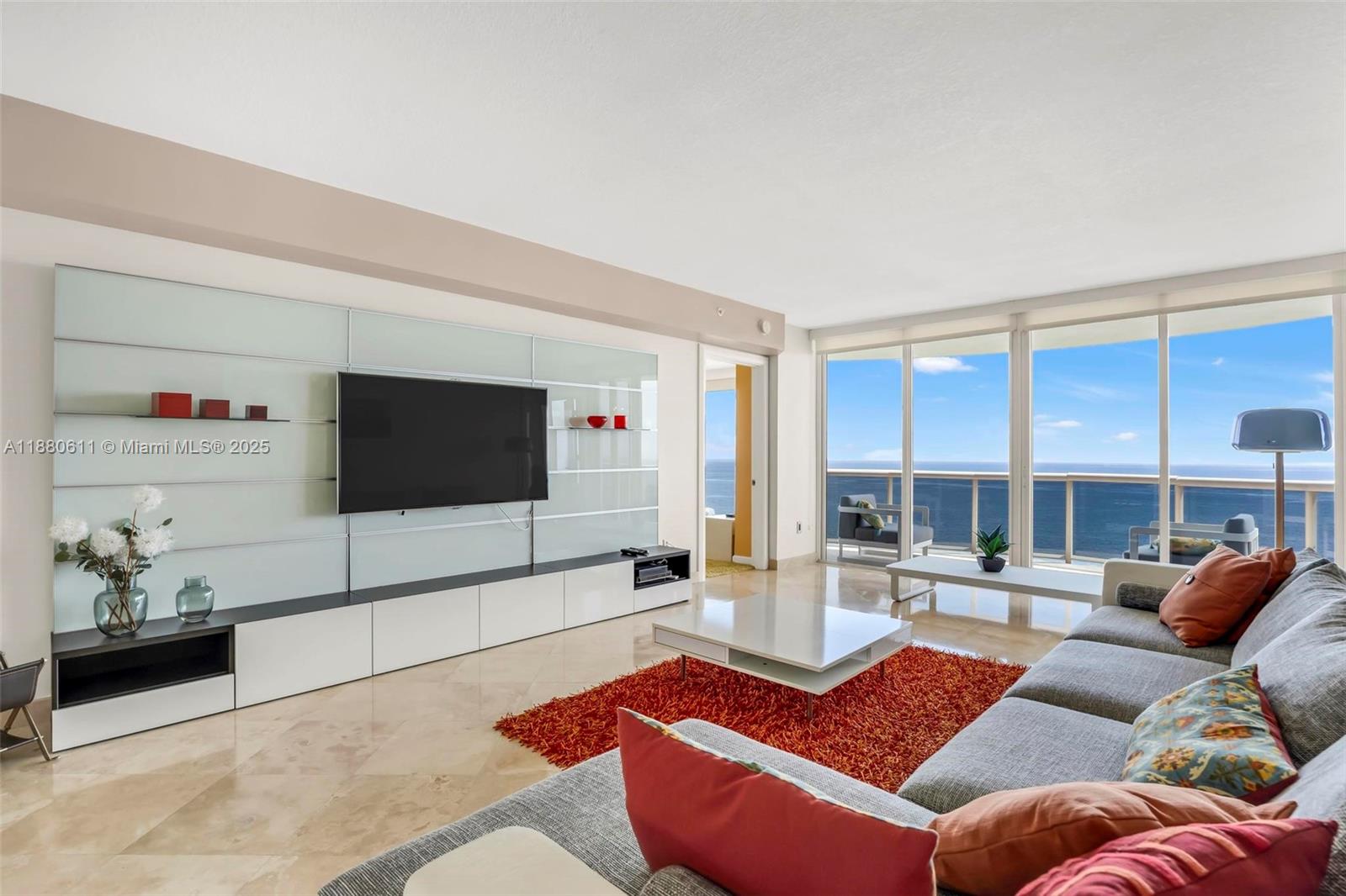 17555 Collins Ave # 7 Unit: UP-7