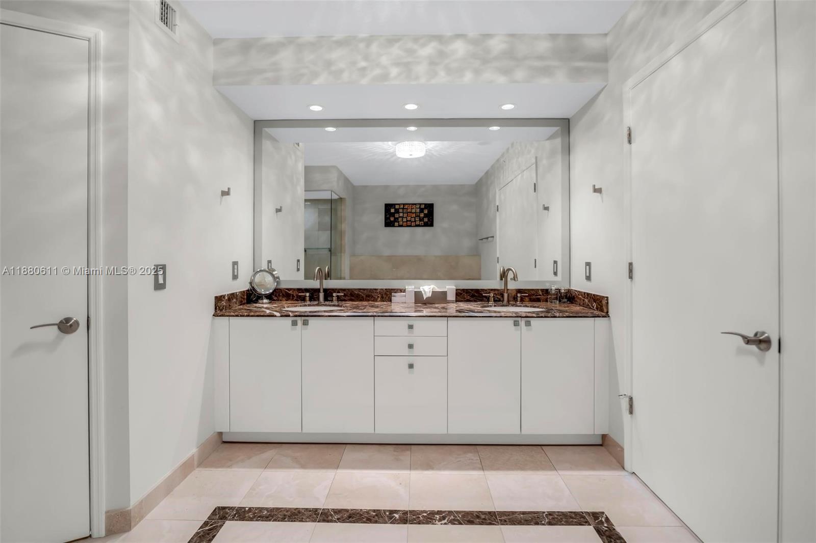 17555 Collins Ave # 7 Unit: UP-7