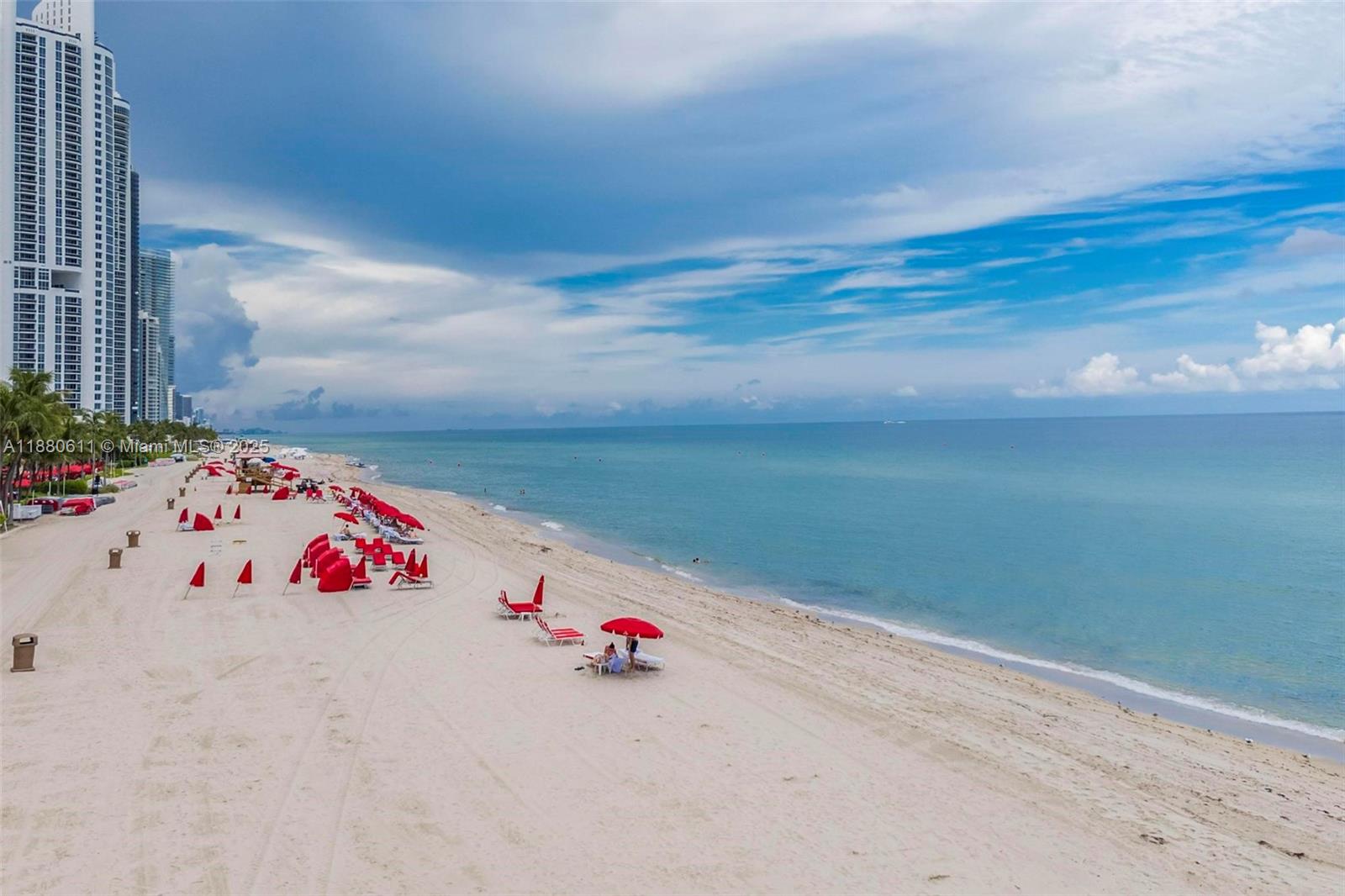 17555 Collins Ave # 7 Unit: UP-7